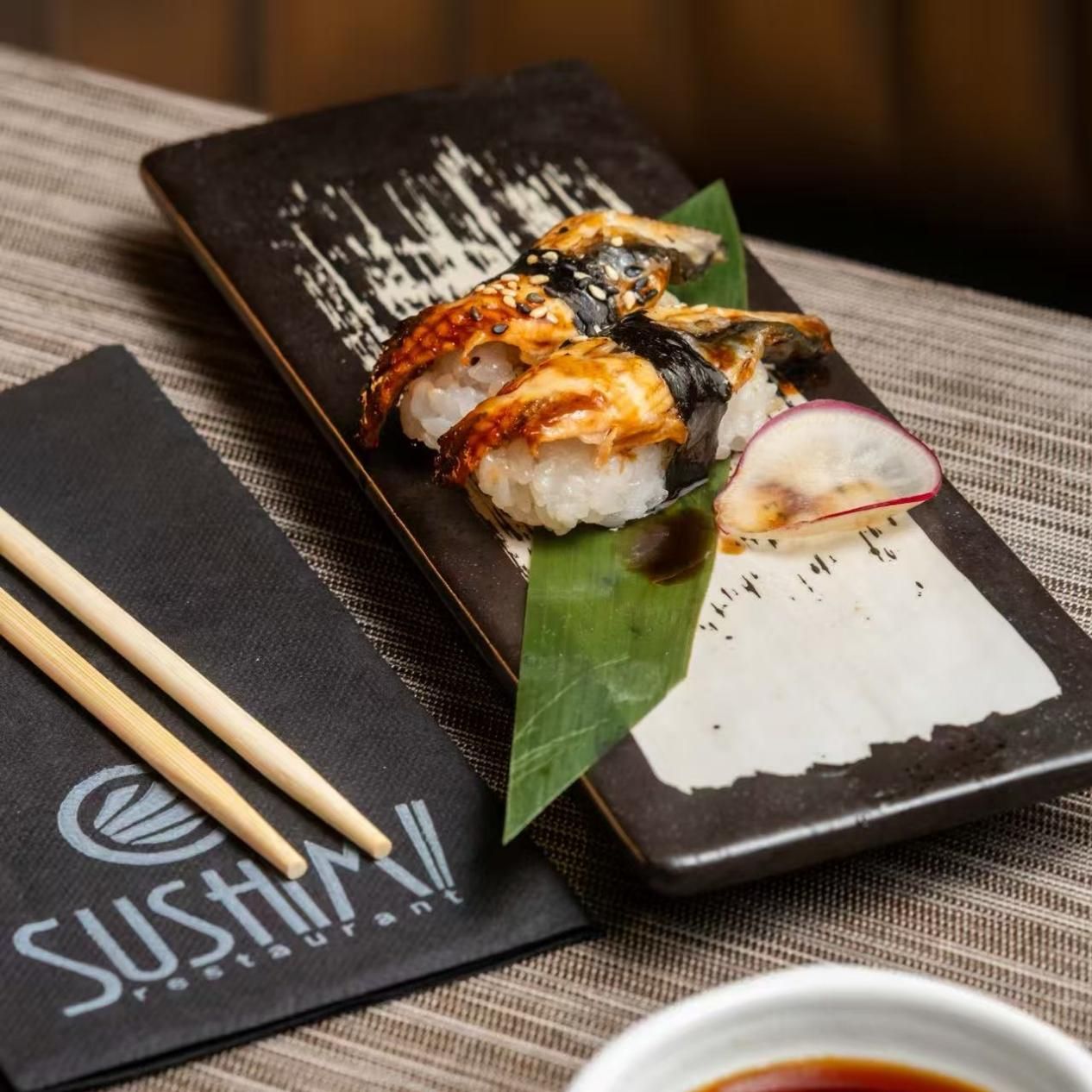 NIGIRI DE ANGUILA
