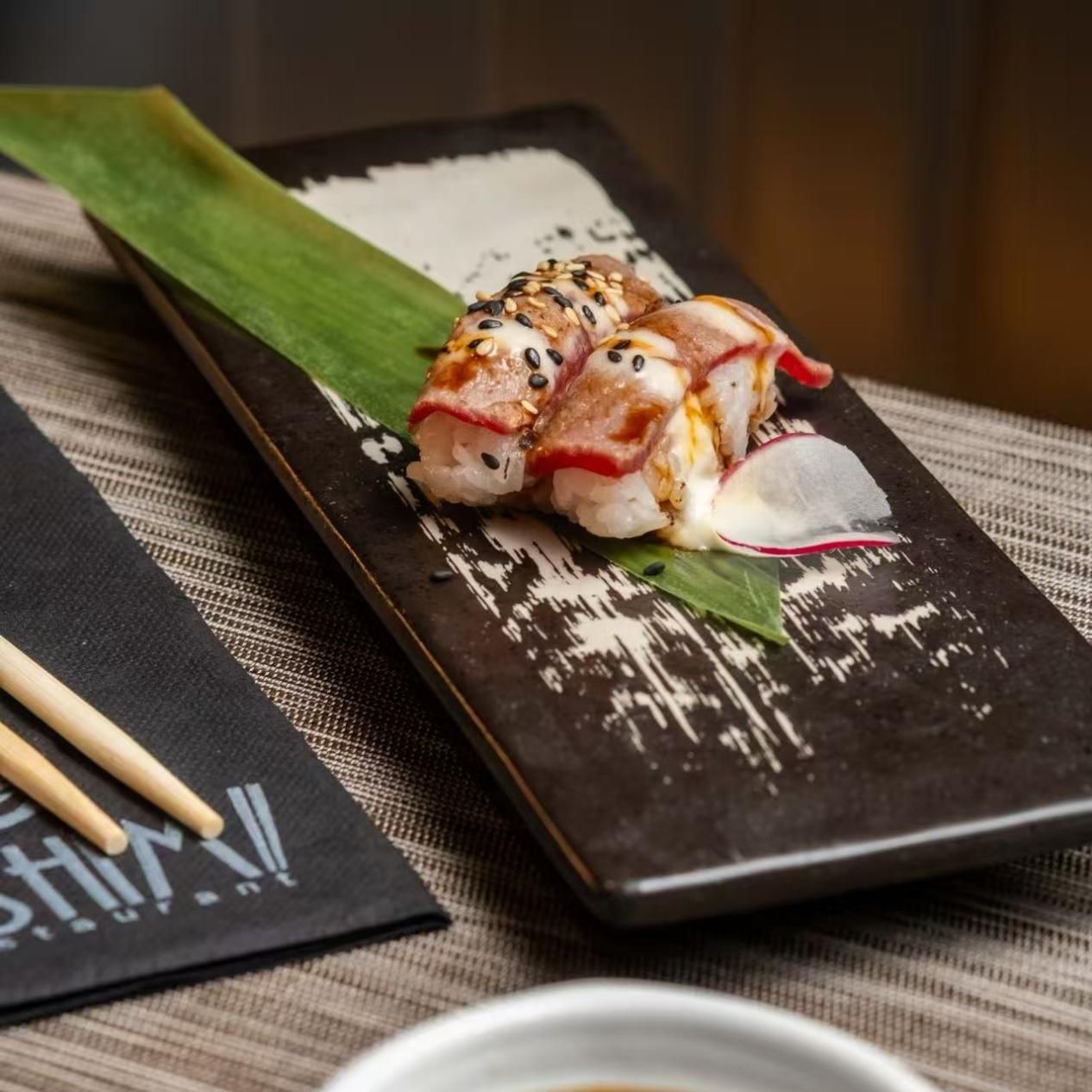 NIGIRI DE ATÚN FLAMEADO